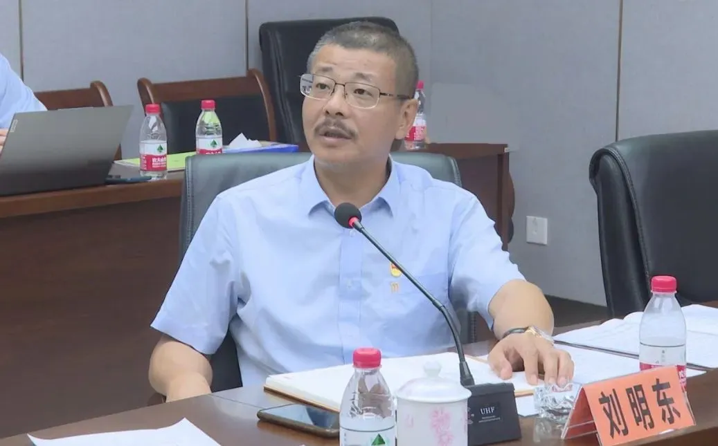 1715737729730303.jpg 1713337813959370.jpg